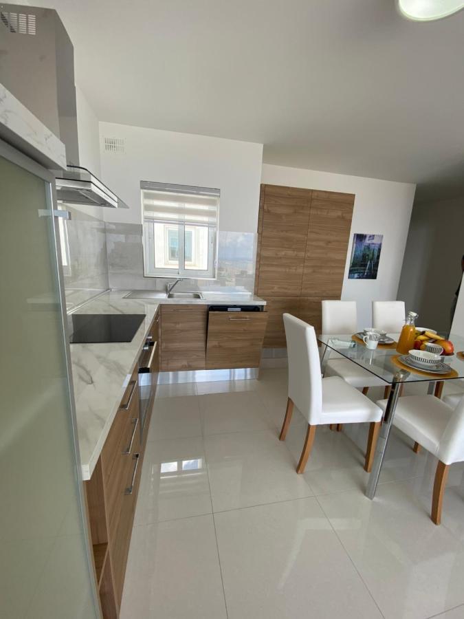 Sunshine Apartments Mellieha - Modern Two Bedroom Penthouse With Terrace Dış mekan fotoğraf
